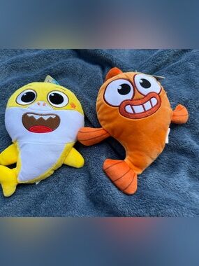 Nickelodeon  Baby Shark Stuffed Toy NEW NWT